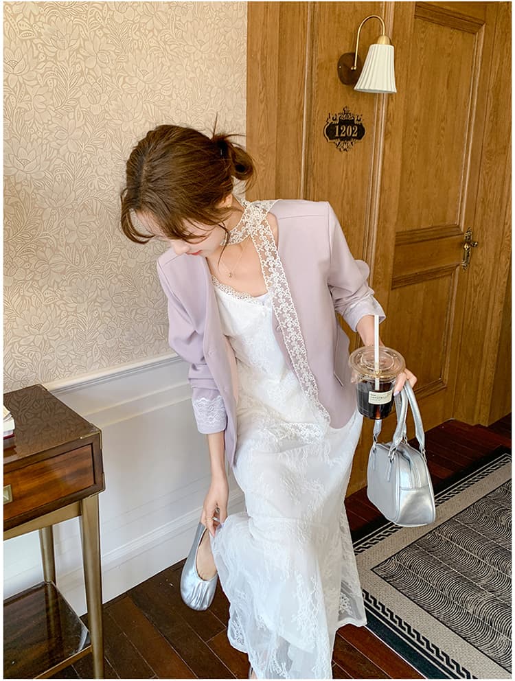 レーススカート 優美な裾レース付きスリップドレス