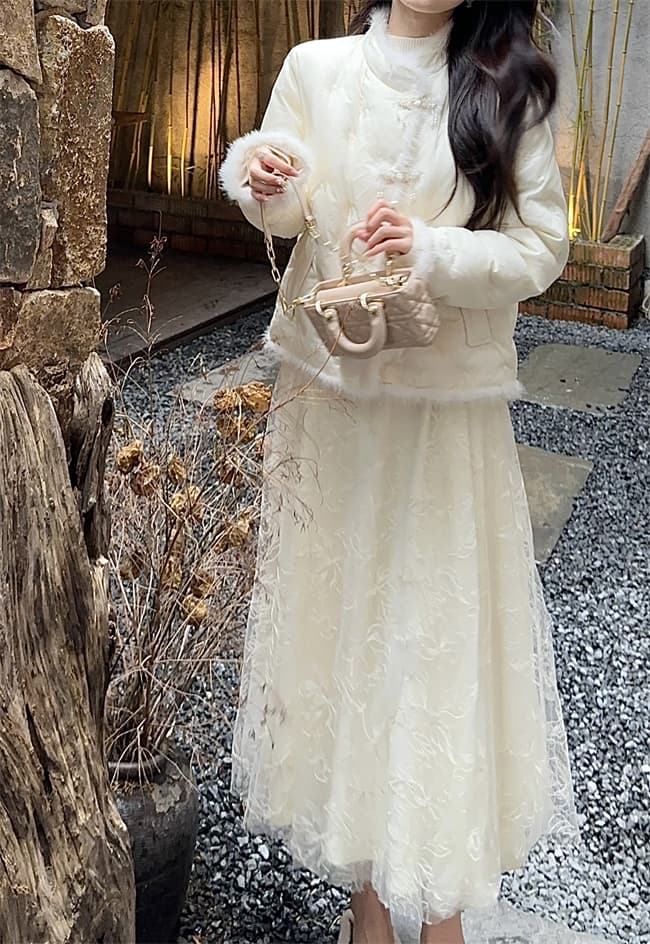 優美な花柄チュールレーススカート