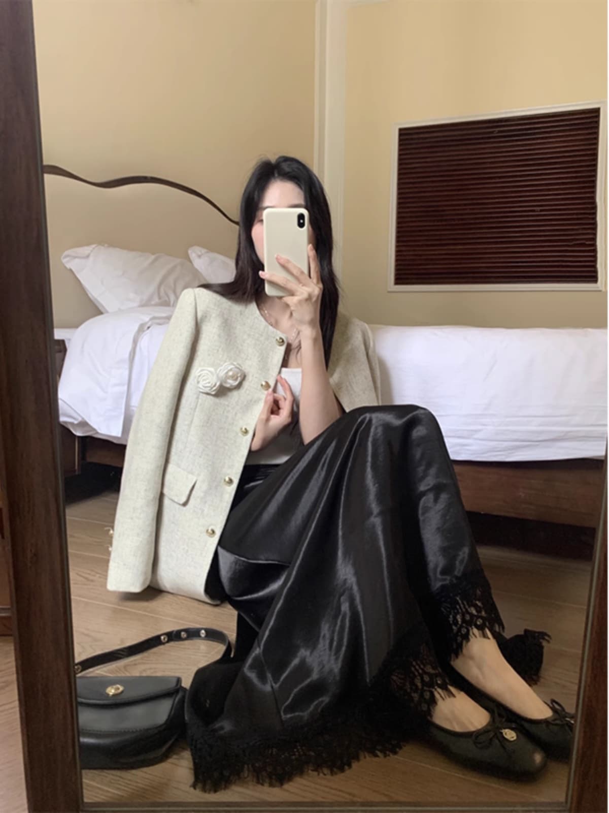 レーススカート 上品な裾レース付きロングスカート